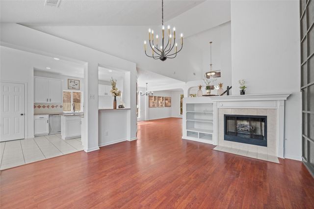 13623 Country Green Court, Houston, TX 77059