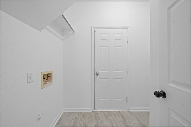 13623 Country Green Court, Houston, TX 77059