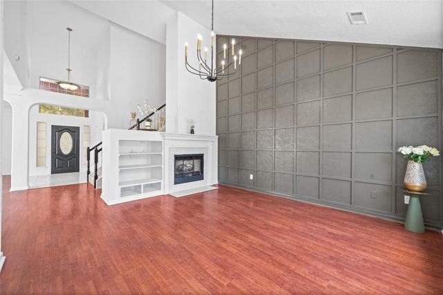 13623 Country Green Court, Houston, TX 77059