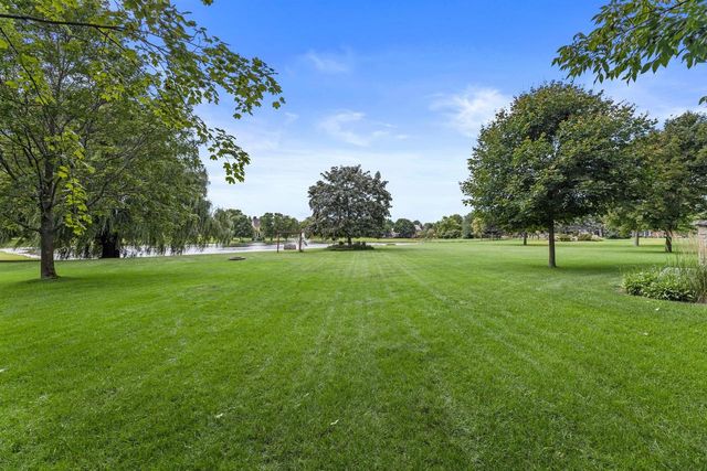 11803 N Lantern LANE, Mequon, WI 53092
