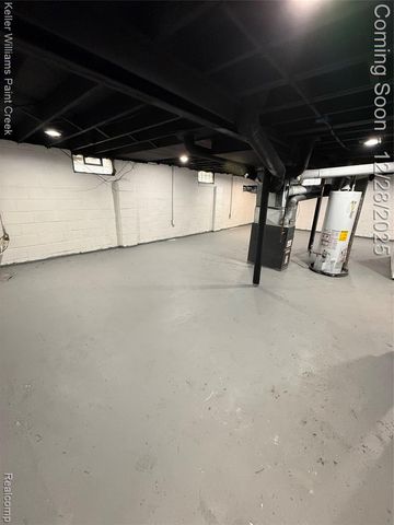 37 S Marshall Street, Pontiac, MI 48342