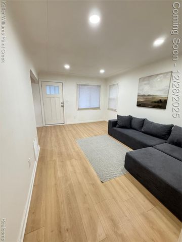 37 S Marshall Street, Pontiac, MI 48342