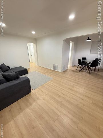 37 S Marshall Street, Pontiac, MI 48342