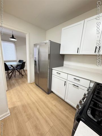 37 S Marshall Street, Pontiac, MI 48342