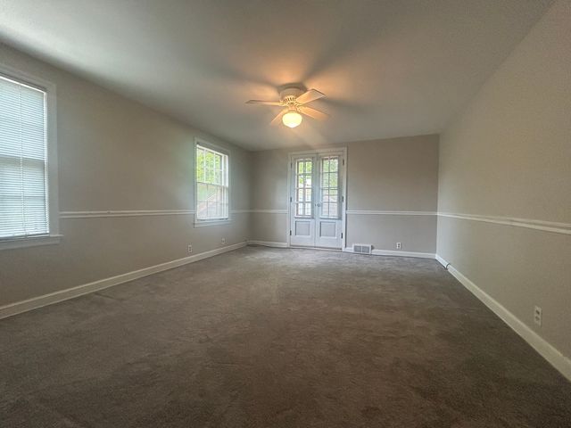 870 Morgan Street, Elgin, IL 60123