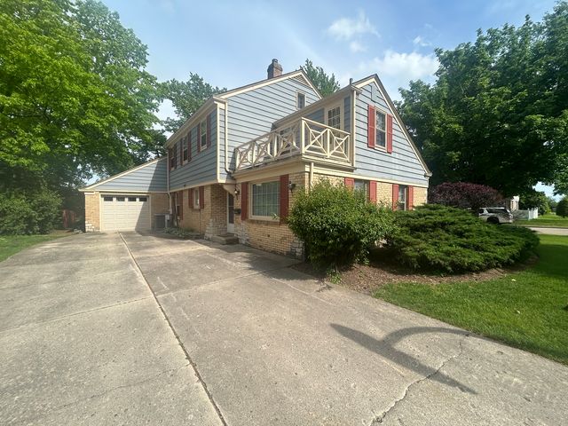 870 Morgan Street, Elgin, IL 60123