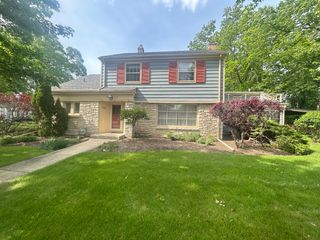870 Morgan Street, Elgin, IL 60123