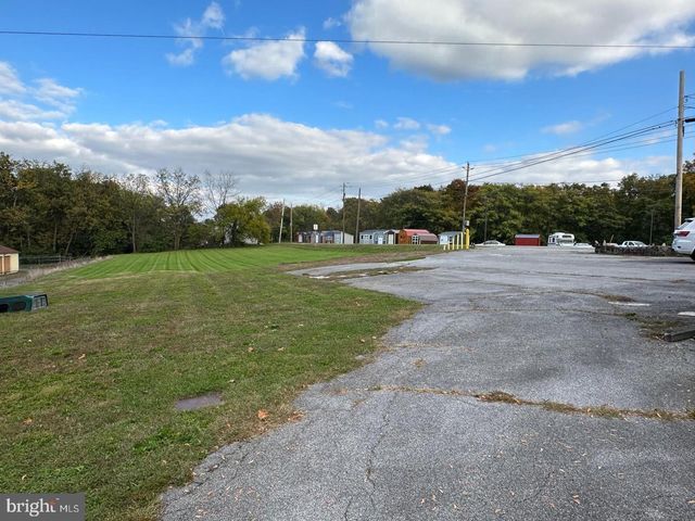 1602 SPRING RD, Carlisle, PA 17013