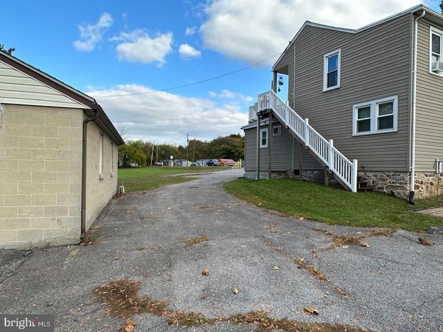 1602 SPRING RD, Carlisle, PA 17013