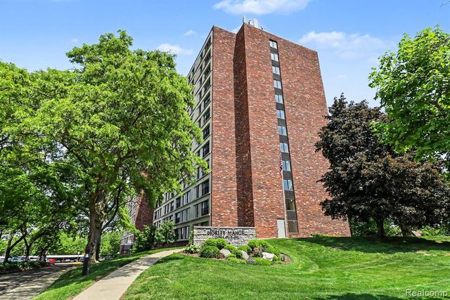 21800 Morley Avenue 709, Dearborn, MI 48124