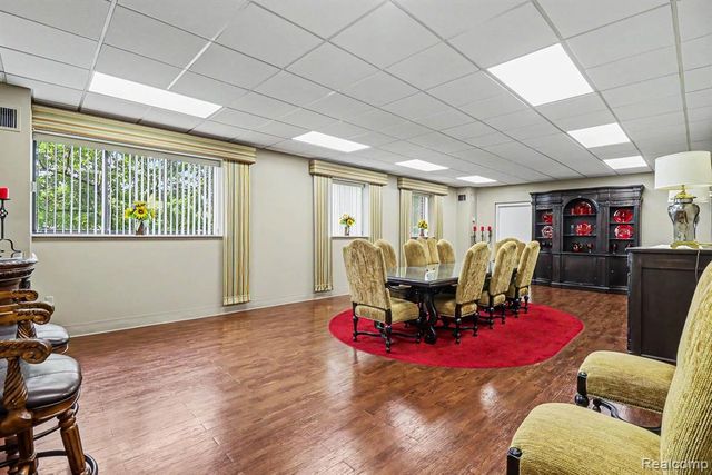 21800 Morley Avenue 709, Dearborn, MI 48124