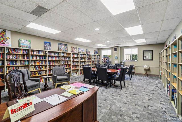 21800 Morley Avenue 709, Dearborn, MI 48124