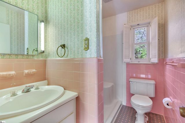 2156 Gentry Memorial Highway, Pickens, SC 29671