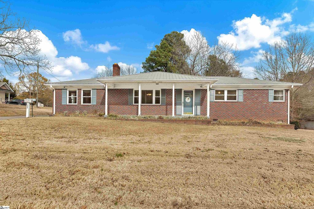 2156 Gentry Memorial Highway, Pickens, SC 29671