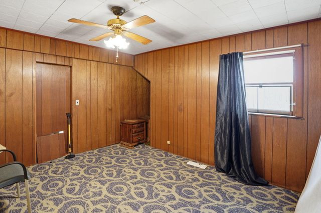 1928 S 35th Street, Galesburg, MI 49053