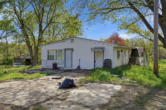 1928 S 35th Street, Galesburg, MI 49053