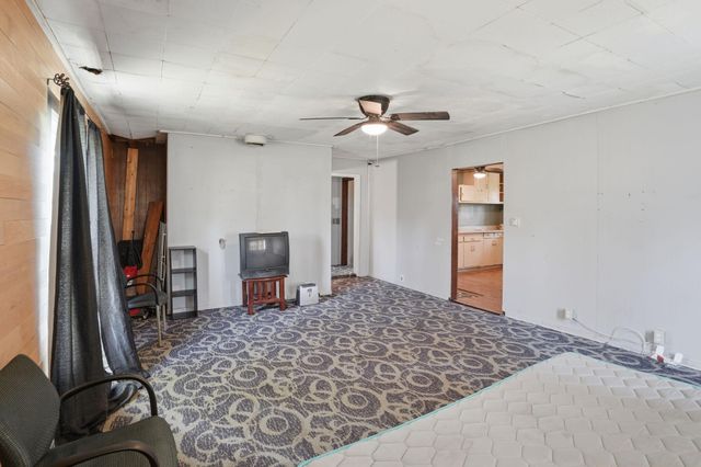 1928 S 35th Street, Galesburg, MI 49053