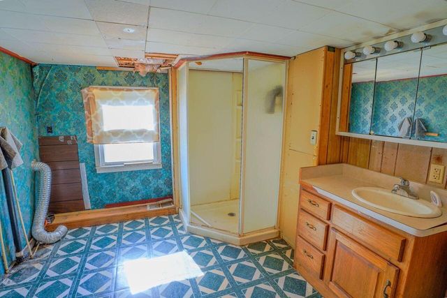 1928 S 35th Street, Galesburg, MI 49053