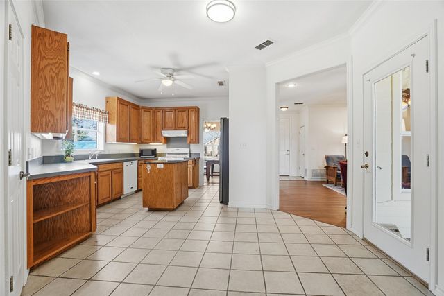 1514 Wordsworth Drive, Cleburne, TX 76033