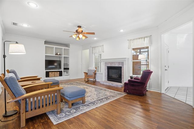 1514 Wordsworth Drive, Cleburne, TX 76033