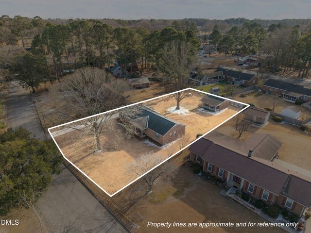 1104 Crestview Drive, Tarboro, NC 27886