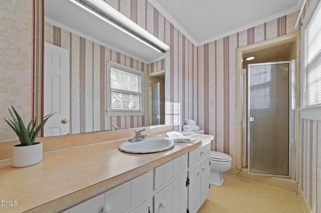 1104 Crestview Drive, Tarboro, NC 27886