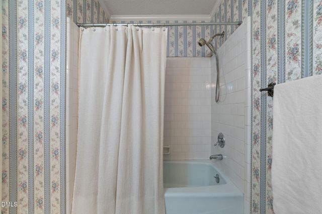 1104 Crestview Drive, Tarboro, NC 27886