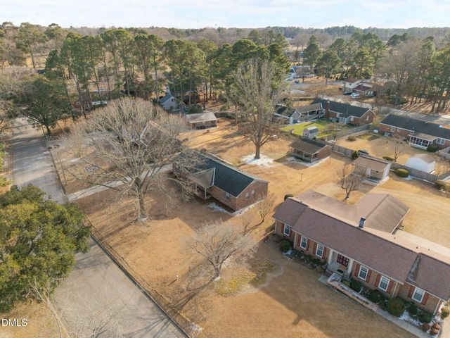 1104 Crestview Drive, Tarboro, NC 27886