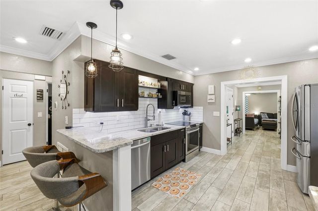 5220 39TH AVENUE N, St Petersburg, FL 33709