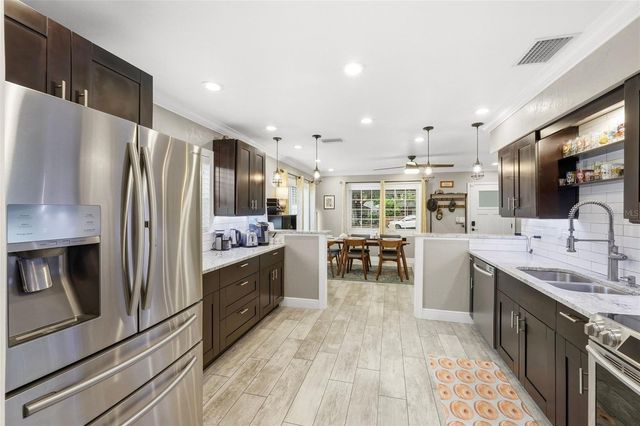 5220 39TH AVENUE N, St Petersburg, FL 33709