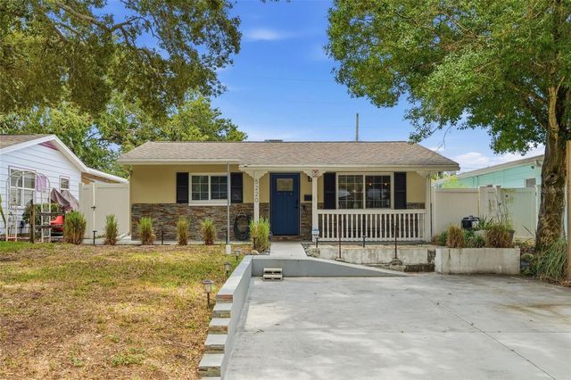 5220 39TH AVENUE N, St Petersburg, FL 33709