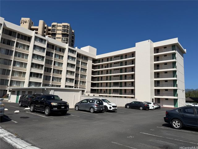 5122 Likini Street 303, Honolulu, HI 96818