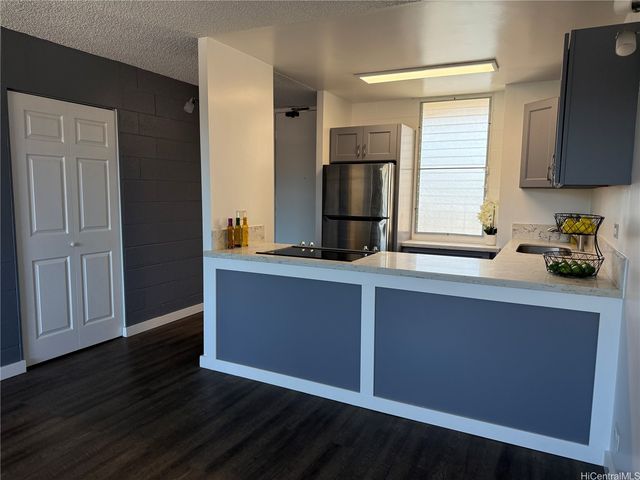 5122 Likini Street 303, Honolulu, HI 96818