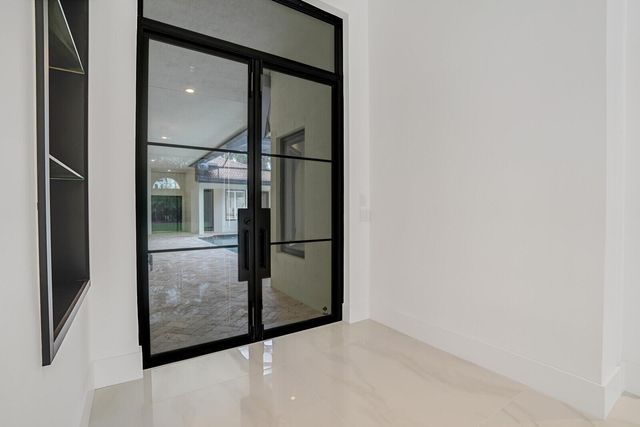 8836 Valhalla Drive, Delray Beach, FL 33446