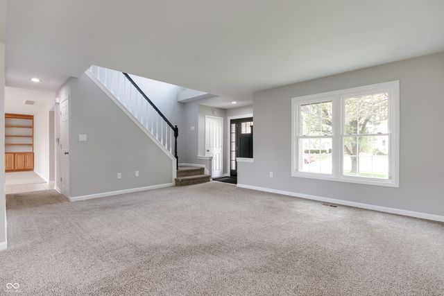 6129 Albury Drive, Indianapolis, IN 46236