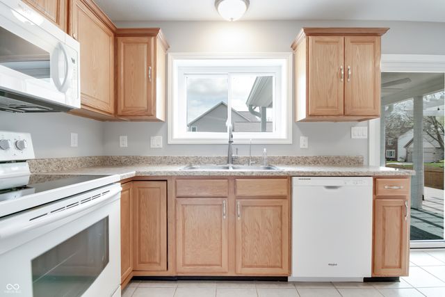 6129 Albury Drive, Indianapolis, IN 46236