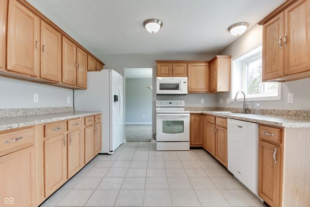 6129 Albury Drive, Indianapolis, IN 46236