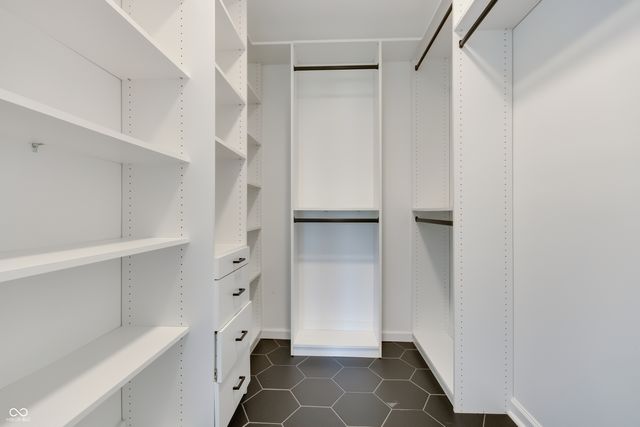 6129 Albury Drive, Indianapolis, IN 46236