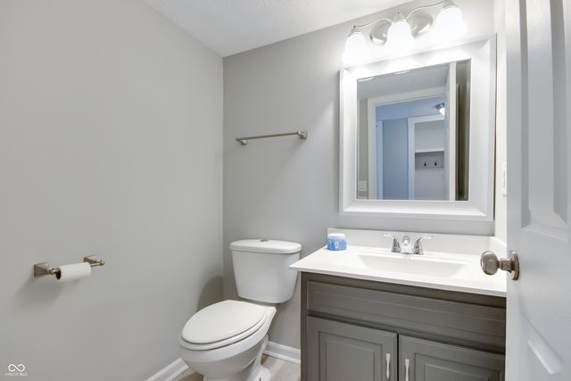 6129 Albury Drive, Indianapolis, IN 46236