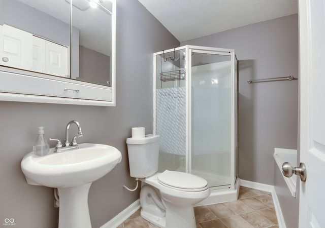 6129 Albury Drive, Indianapolis, IN 46236