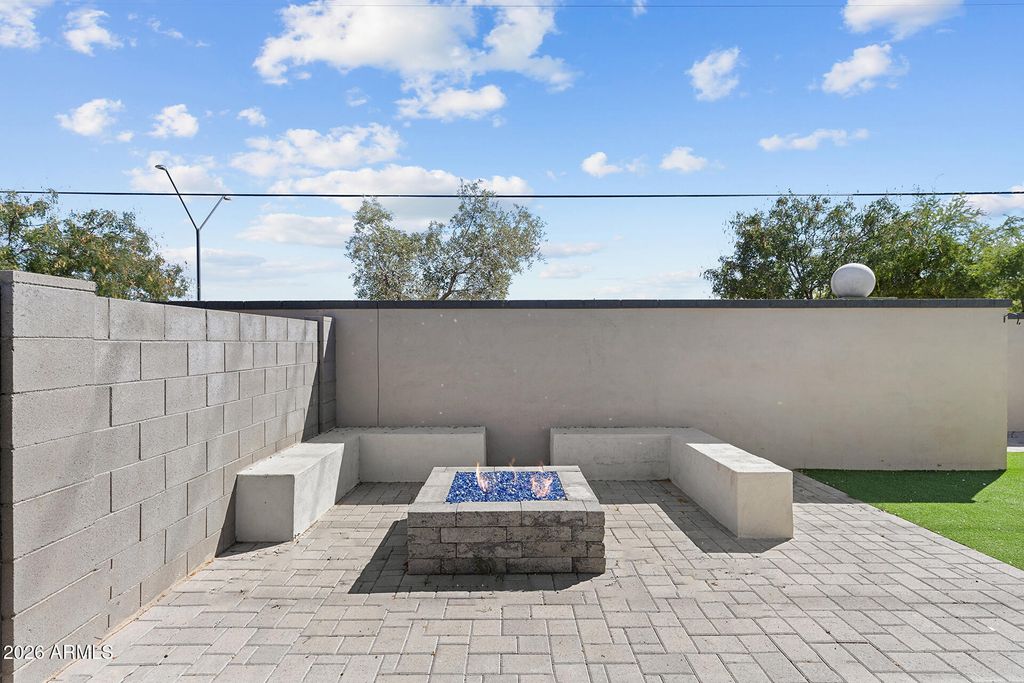 Image 33 of property listing at 15719 W MELVIN Street, Goodyear, AZ 85338