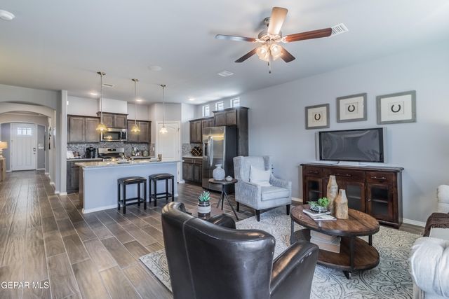 621 Jeffery Hughes Street, El Paso, TX 79928