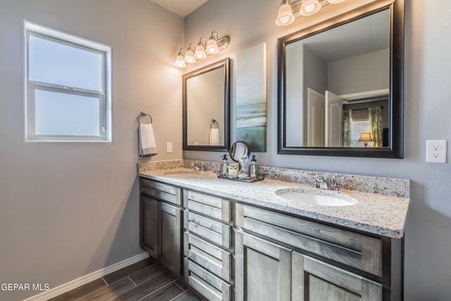 621 Jeffery Hughes Street, El Paso, TX 79928