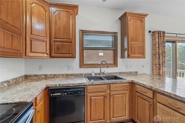 306 Pauly Drive, Englewood, OH 45315