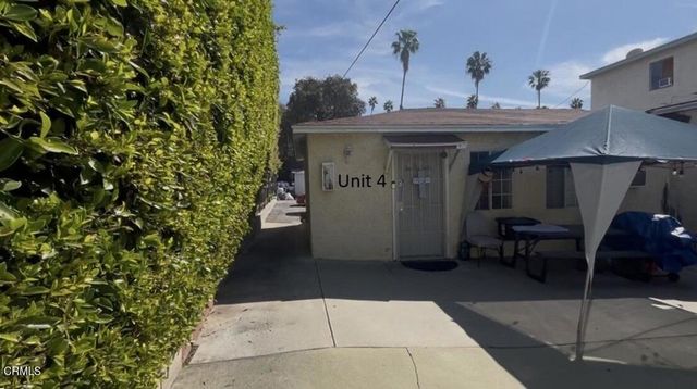 1104 N Lake Avenue, Pasadena, CA 91104