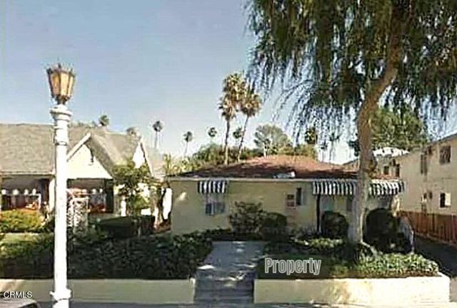 1104 N Lake Avenue, Pasadena, CA 91104