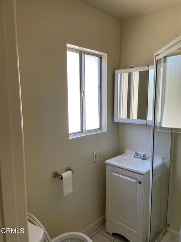 1104 N Lake Avenue, Pasadena, CA 91104