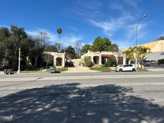 1104 N Lake Avenue, Pasadena, CA 91104