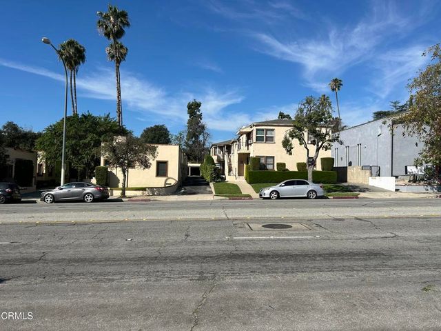 1104 N Lake Avenue, Pasadena, CA 91104