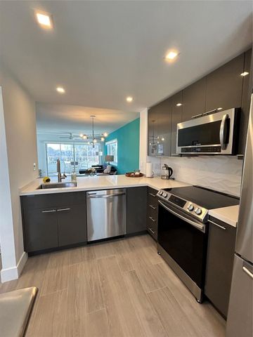 3221 NE 8th Street 301F, Pompano Beach, FL 33062